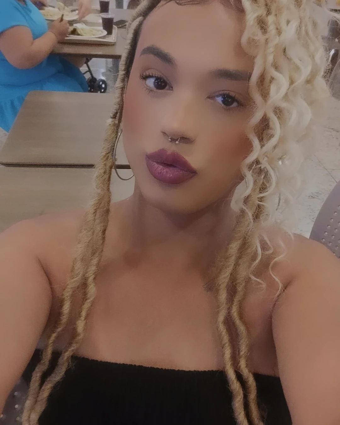 Morena trans 