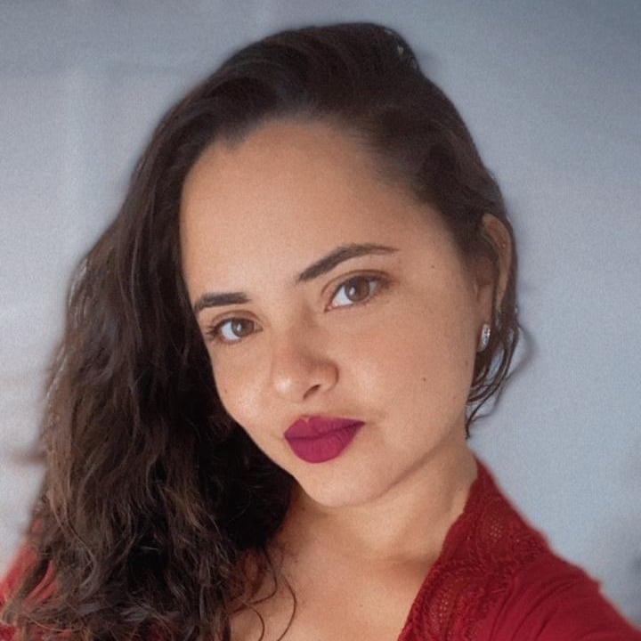 Luana Romani 
