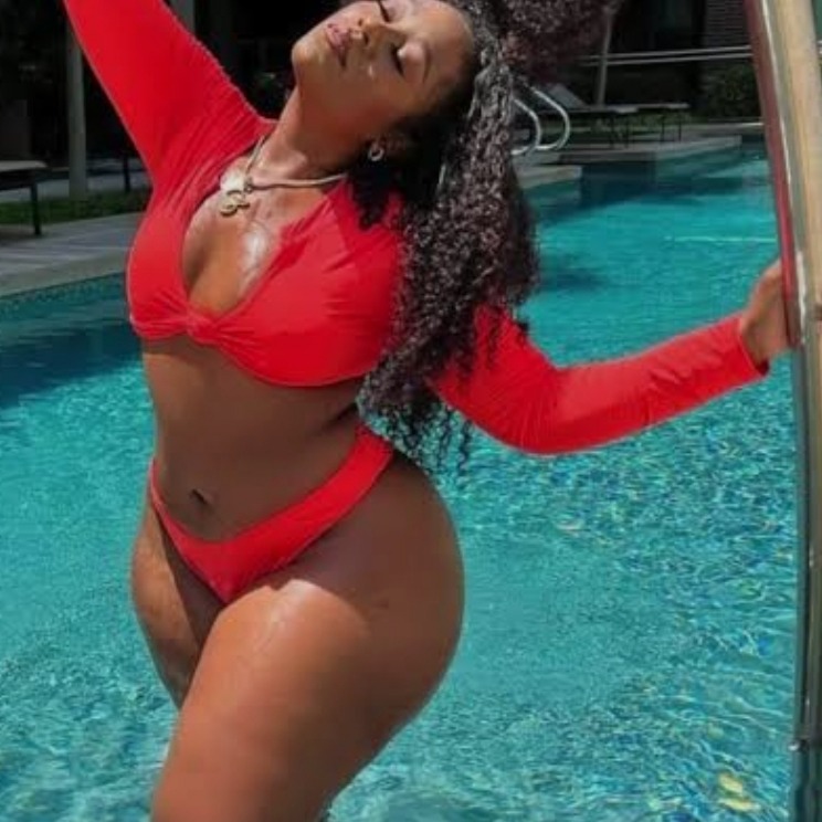 Tynna Almeida 