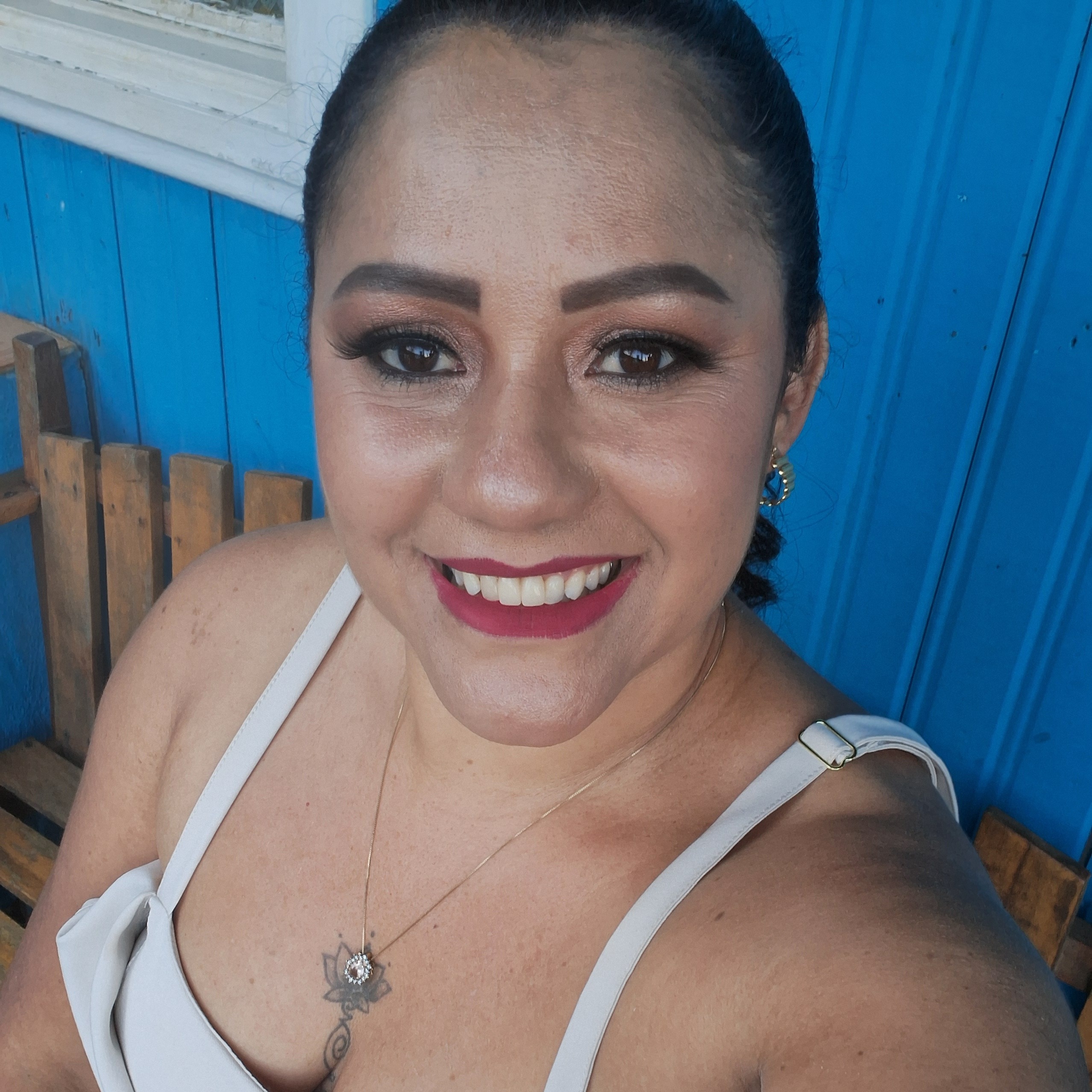 Lili 49 98892-3916 chama