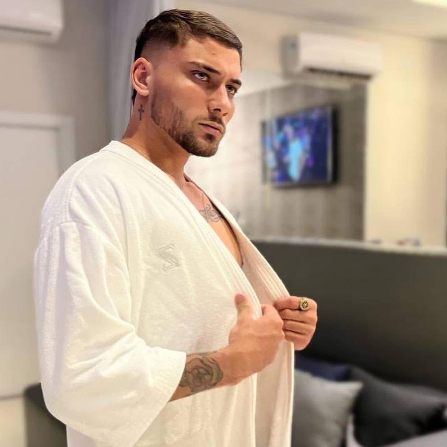 Adonis Leandro